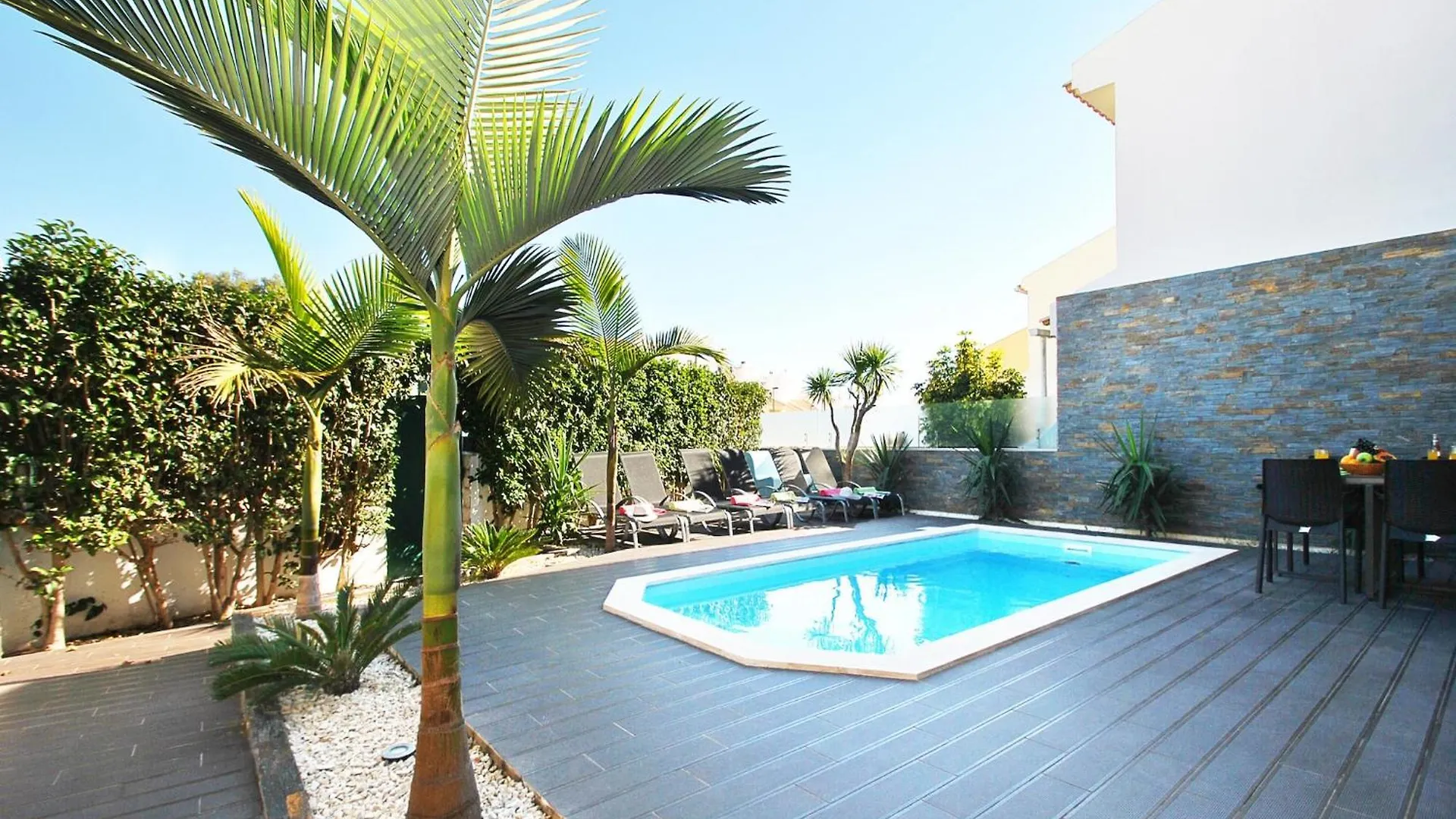 Contemporary Villa W Private Albufeira